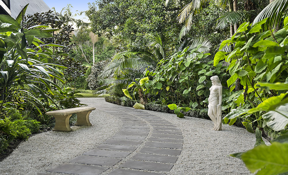 Luxury rainforest view suite, garden views