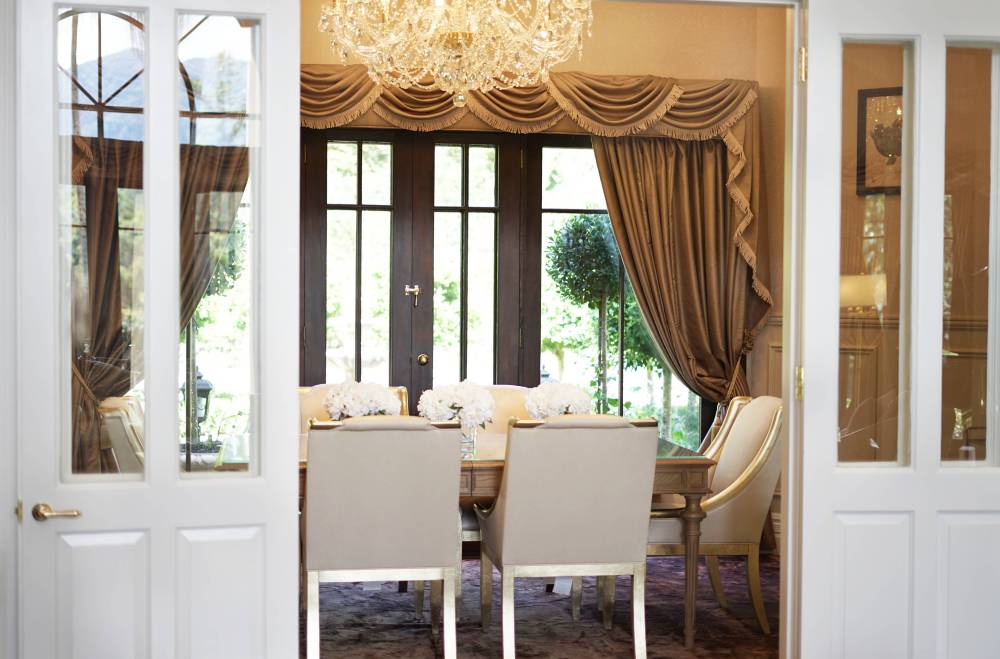Luxury dining area in the Hermitage Estate villa