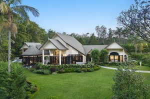 front lawn villa view